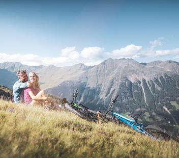 Sosta durante il giro in bici
