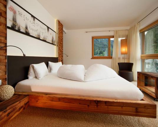 Schlafzimmer mit Doppelbett - Vital Suite