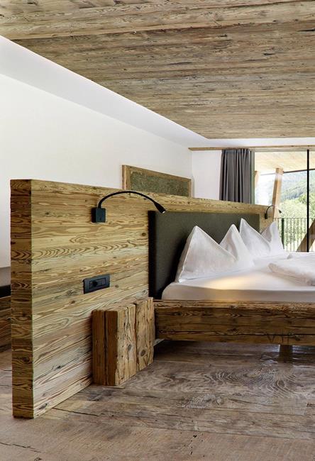 Bio Suite mit Doppelbett und Balkon