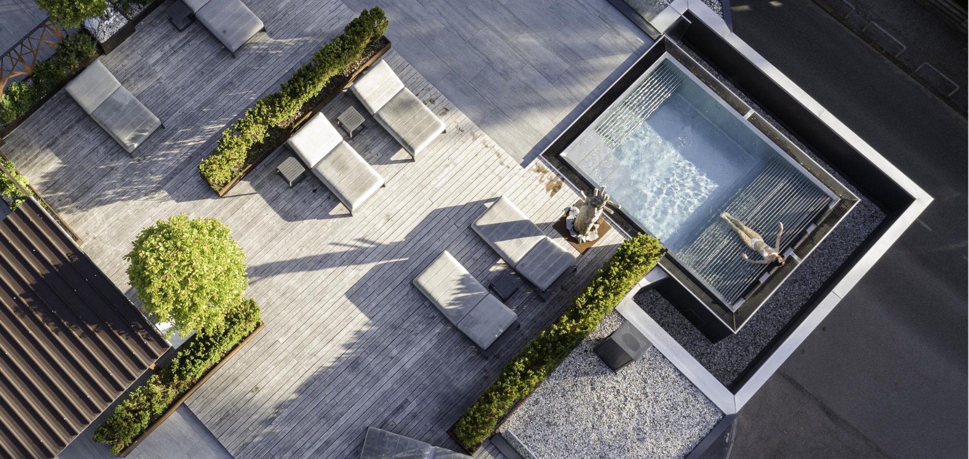 The rooftop spa seen from above